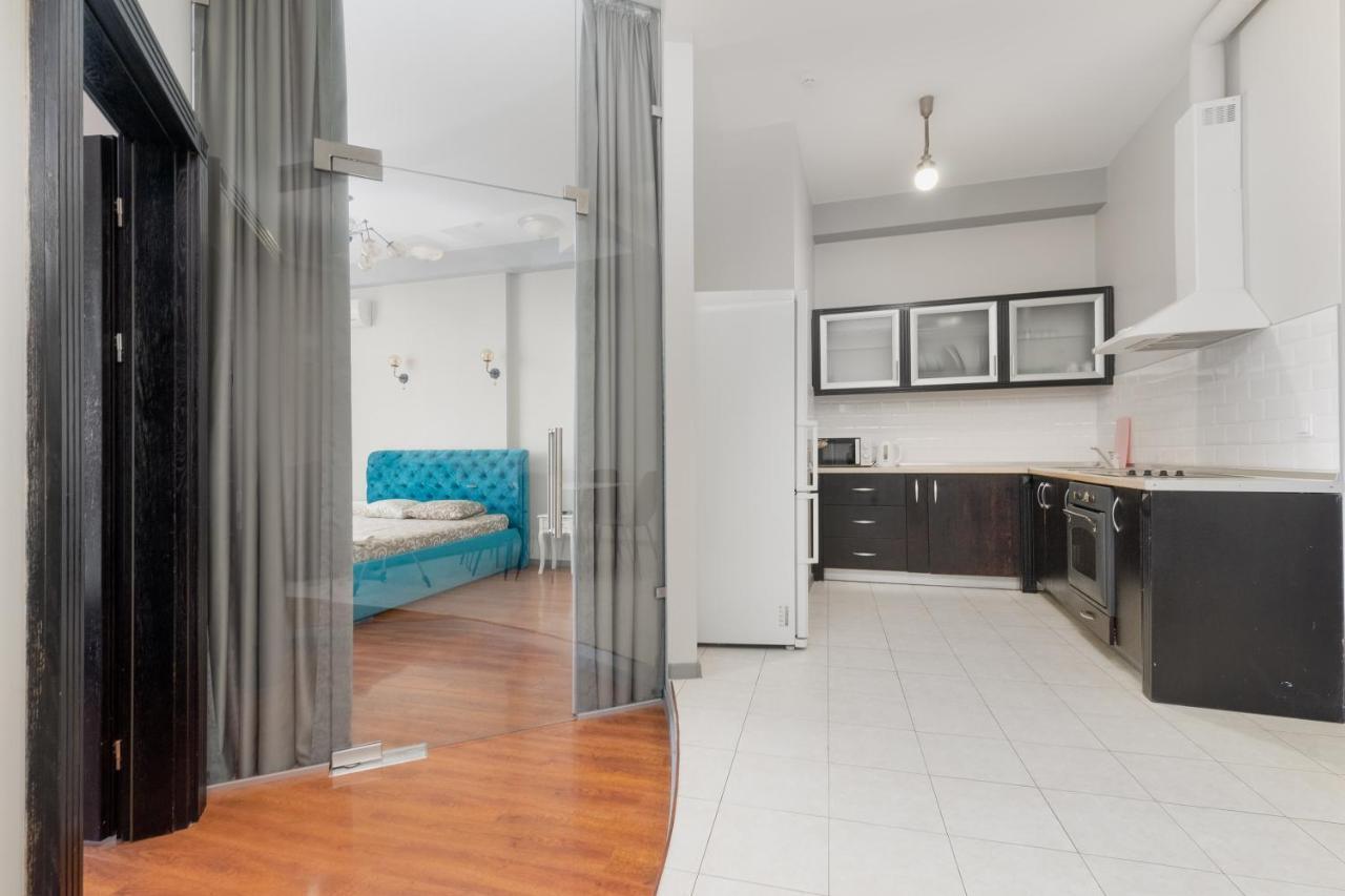 Arcadia Palace 2-Bedrooms Apartment With Terrace โอเดสซา ภายนอก รูปภาพ