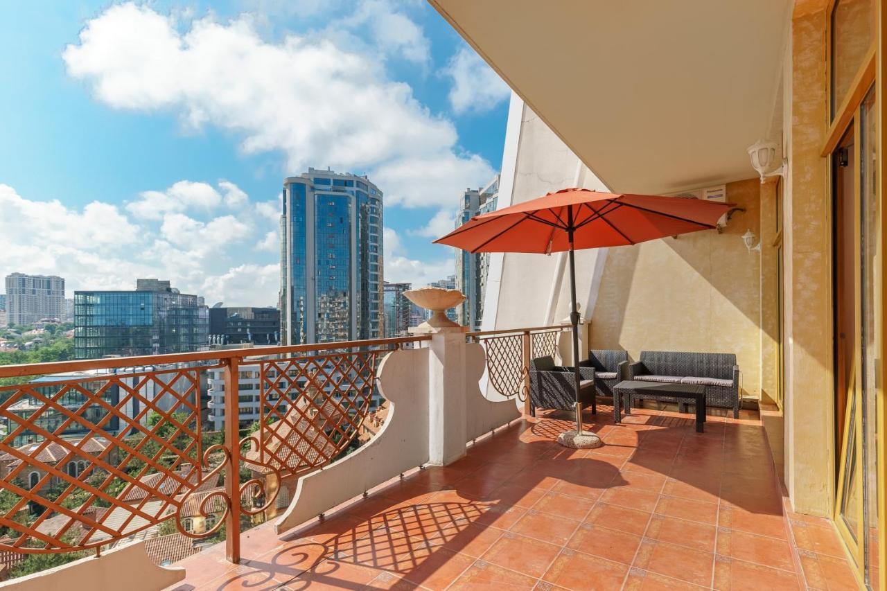 Arcadia Palace 2-Bedrooms Apartment With Terrace โอเดสซา ภายนอก รูปภาพ